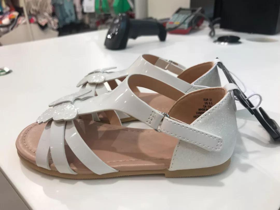 高颜值凉鞋小孩,什么材质的凉鞋鞋底最软