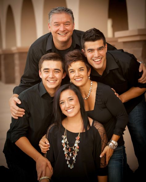 全家福怎么拍出高级感,用手机拍全家福怎么拍