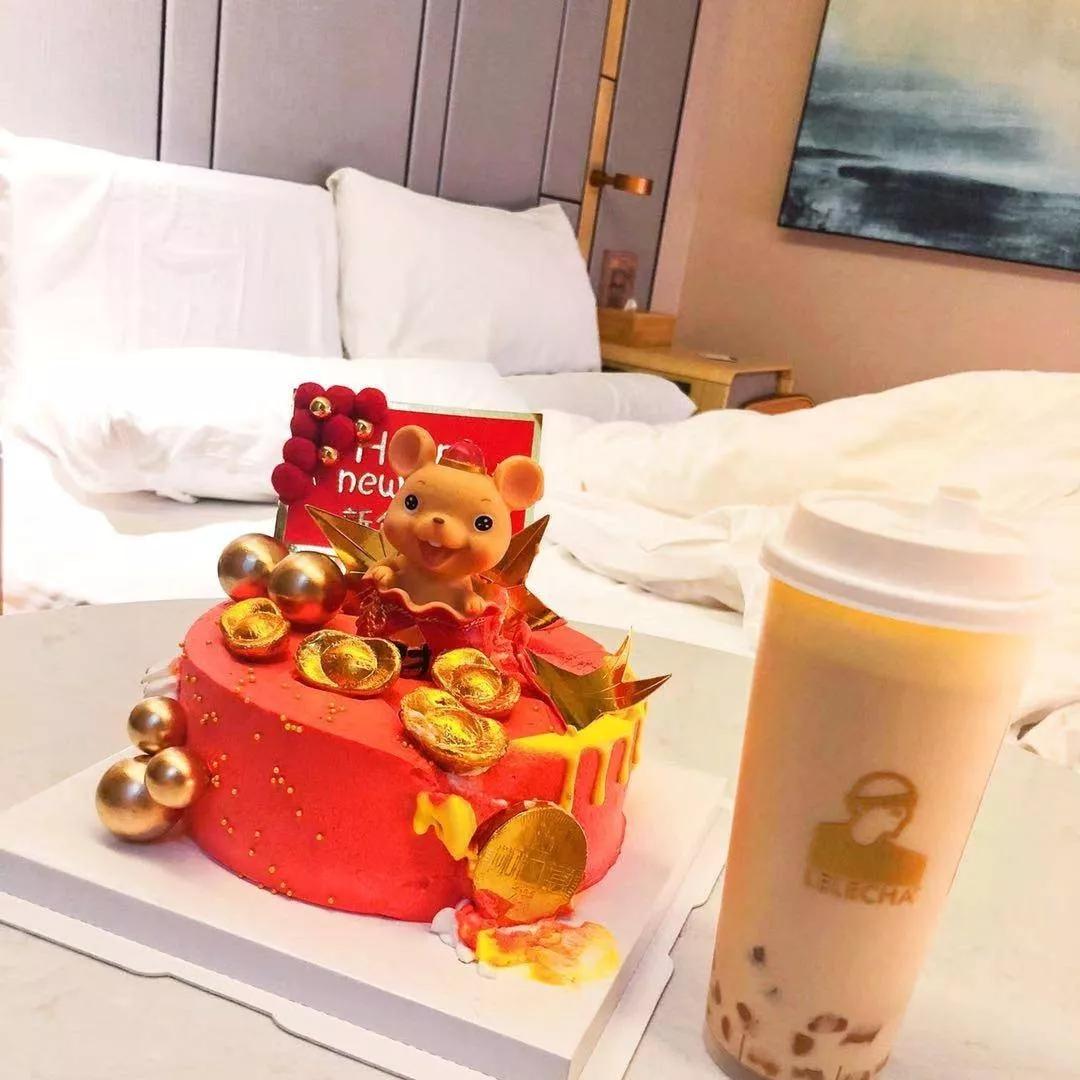 特别报道|在上海等待日出:一个武汉姑娘的隔离日记