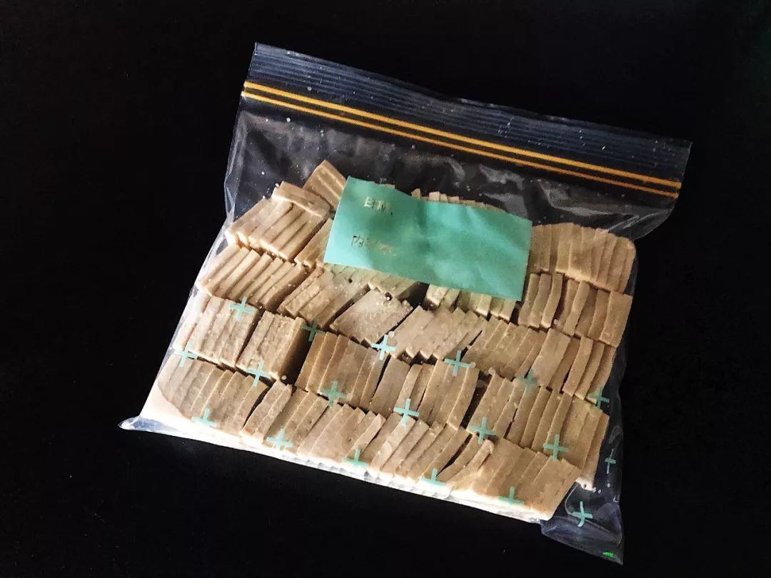 一个冬天的热乎气儿，全靠他们撑着了