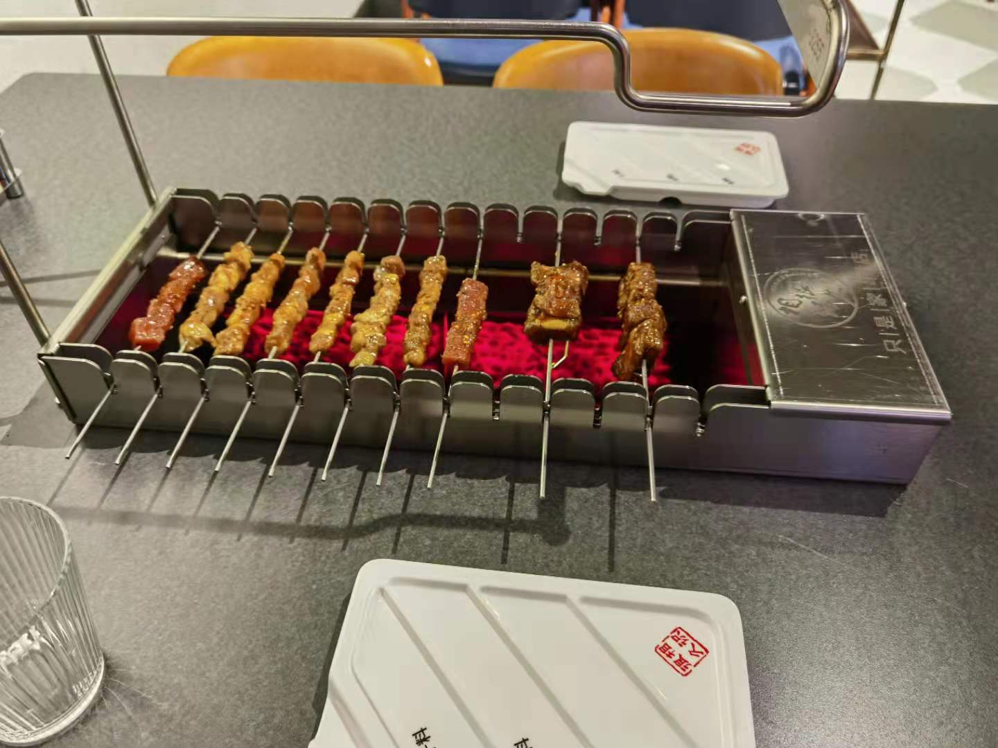 全自动的无烟烧烤加盟,烤串无烟烧烤设备