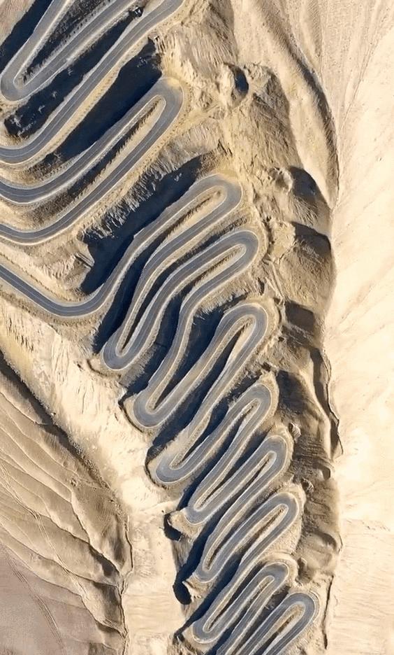 如果你不了解现实你就去看历史,如果你不了解历史就无法展望未来