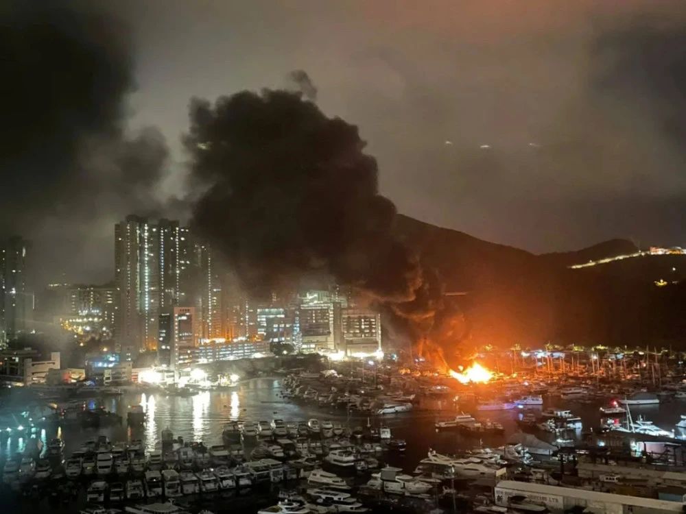 游艇起火怎么处理,游艇起火自救方法