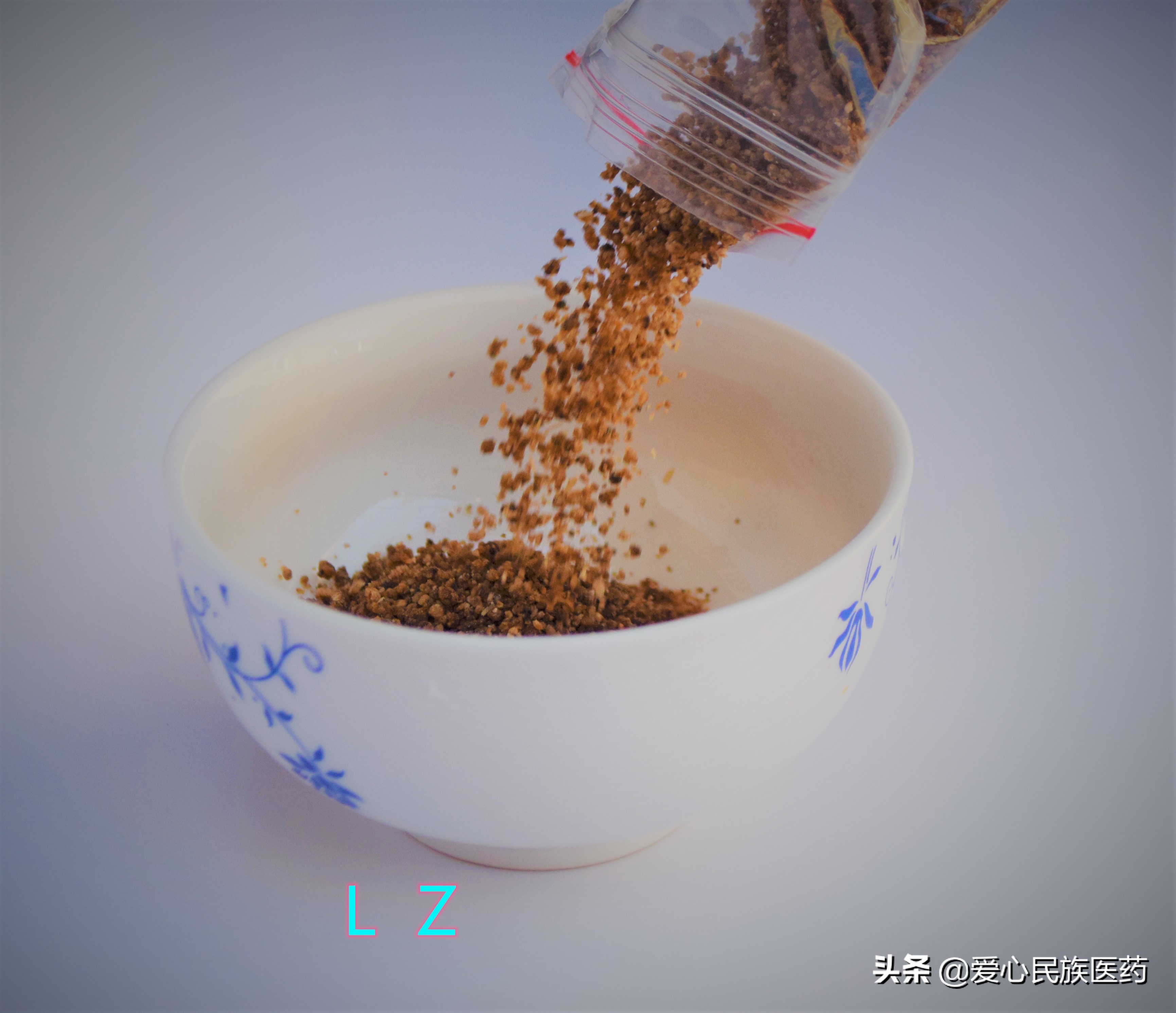 泡玫瑰花喝一次添加几个玫瑰,泡玫瑰花喝有什么效果