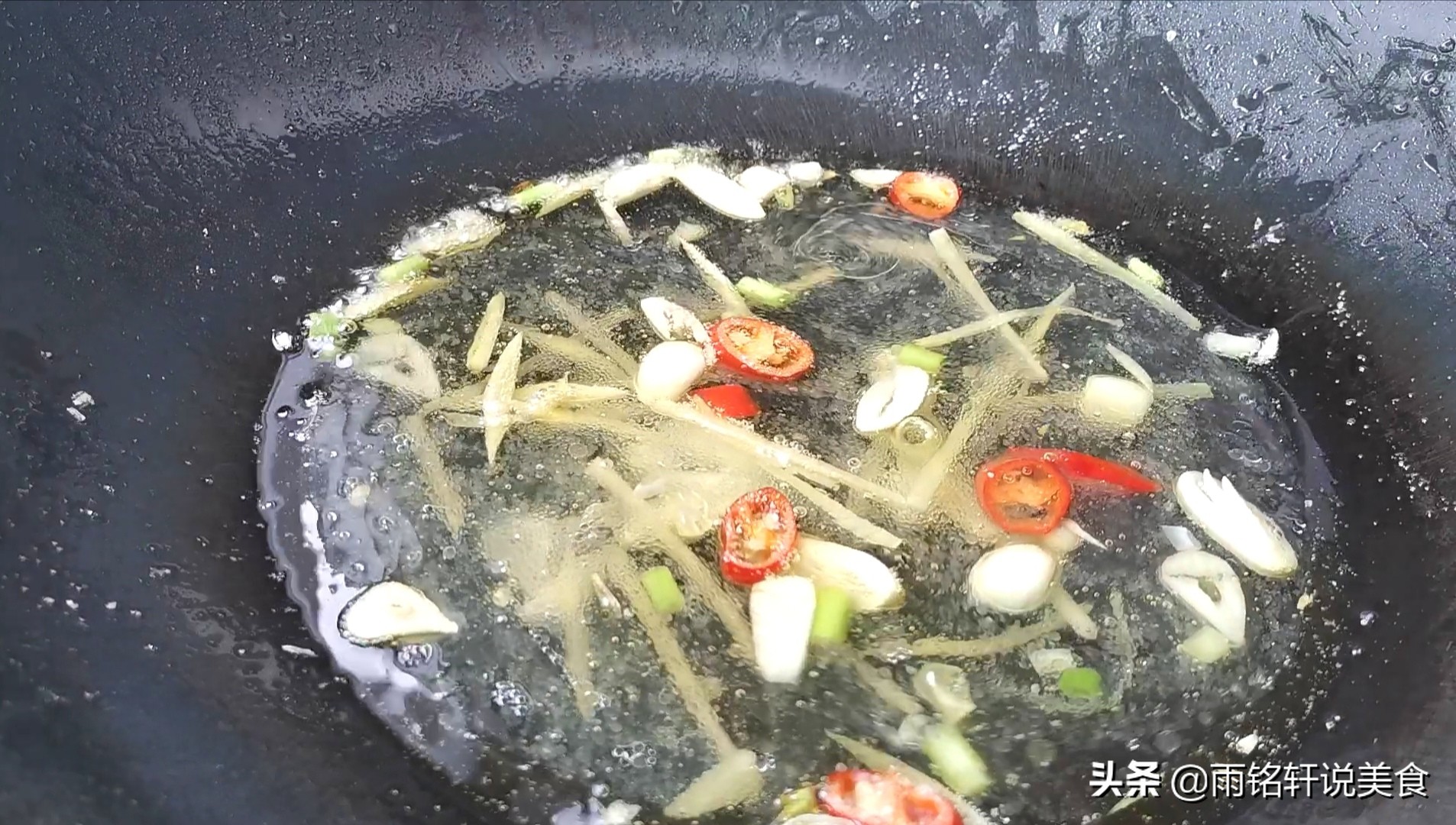 鲳鱼清蒸好吃又简单的方法,小鲳鱼的最佳做法清蒸