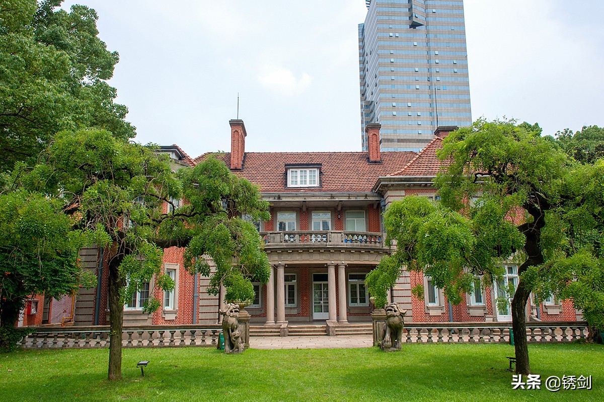 隐匿在上海闹市的豪宅,隐匿在市中心里的中式庭院