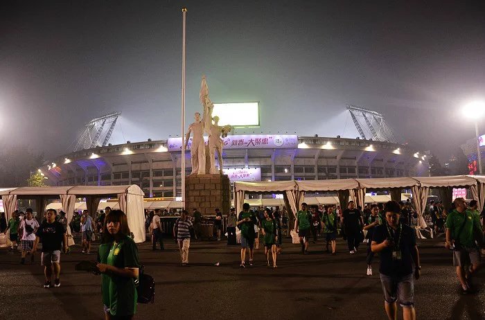 国安的新主场,国安主场有多火爆