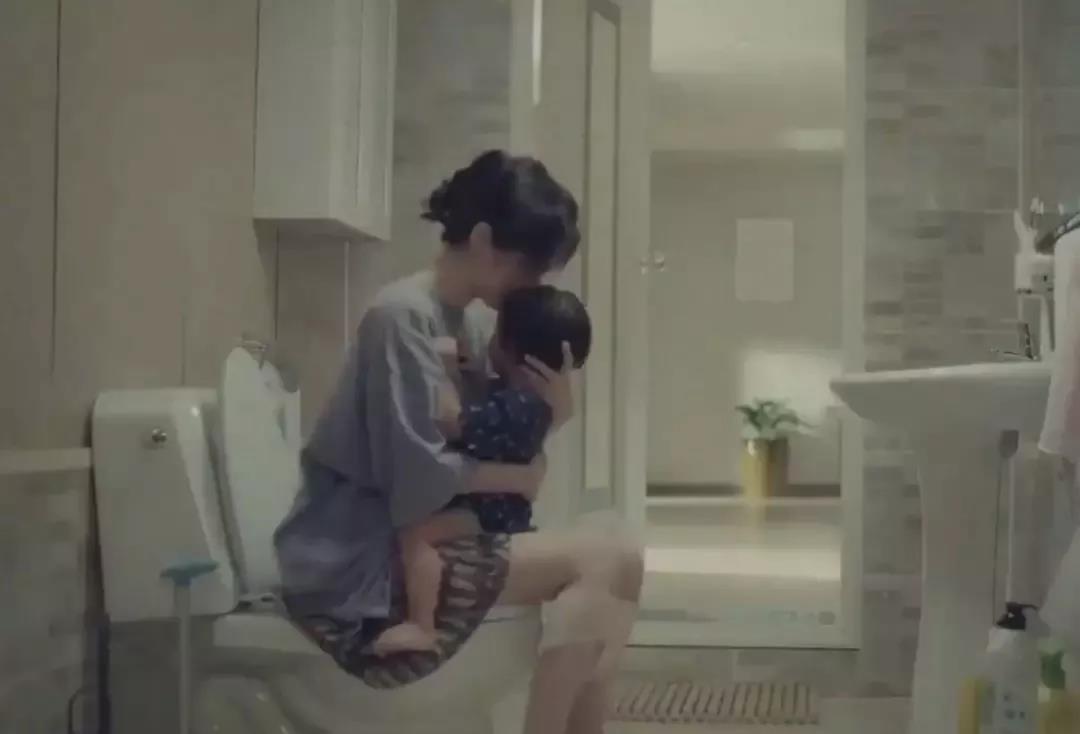 孩子在学校不敢上厕所怎么引导,为什么小孩子不愿意在学校上厕所