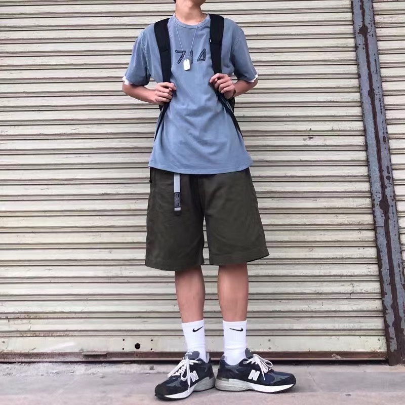 长腿袜怎么穿才更漂亮呢,今年流行的连脚袜穿搭