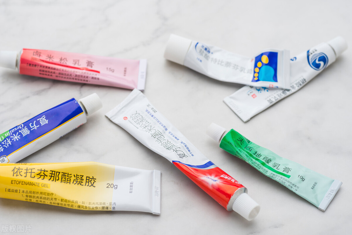 皮肤瘙痒怎么办？这4个外用止痒药膏建议家中常备