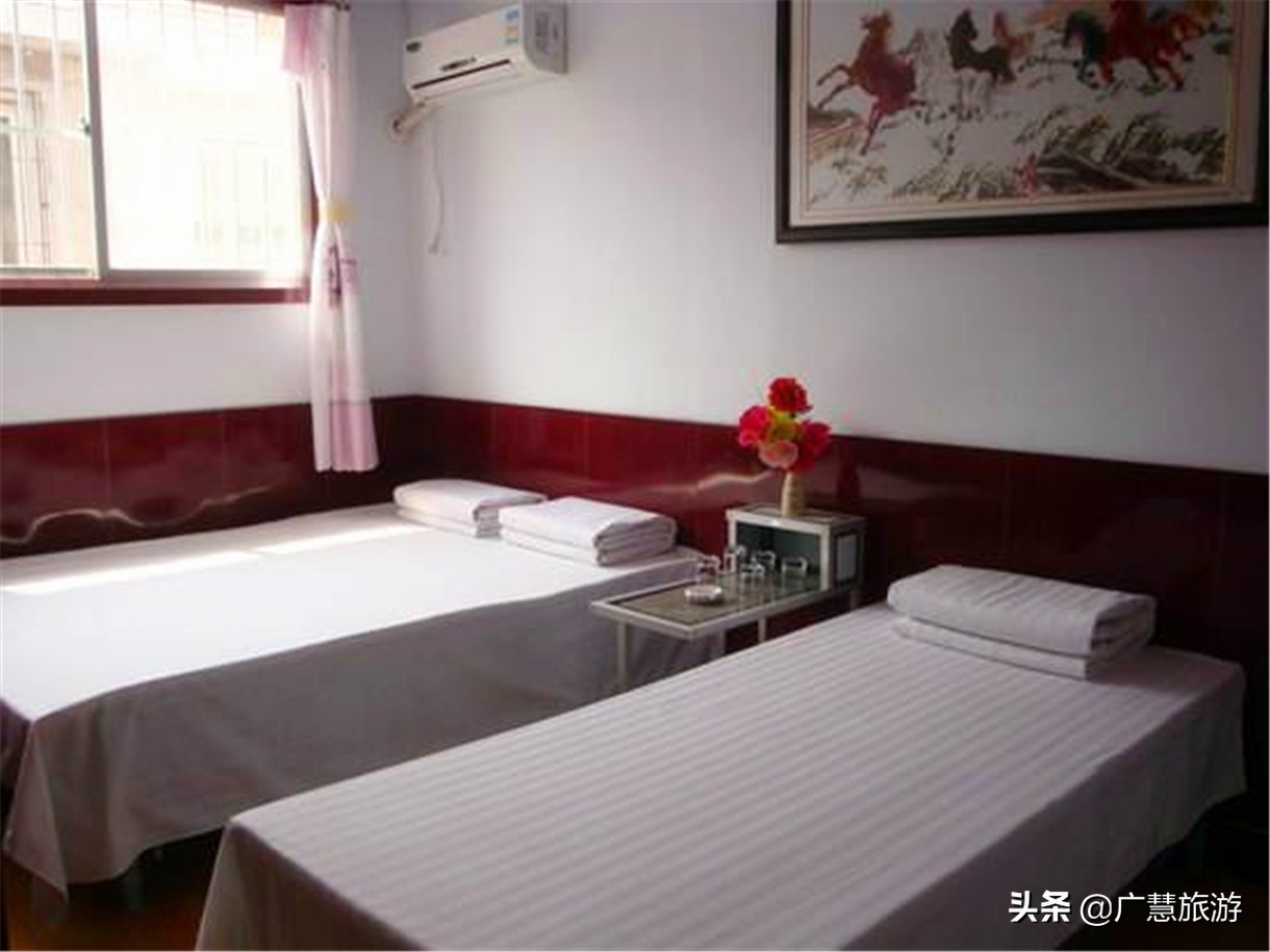 日照旅游酒店订哪里便宜,日照旅游吃海鲜