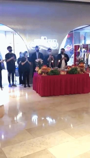 露脚趾？陈冠希Clot x sacai跌破1500元！运费400，遭取消订单