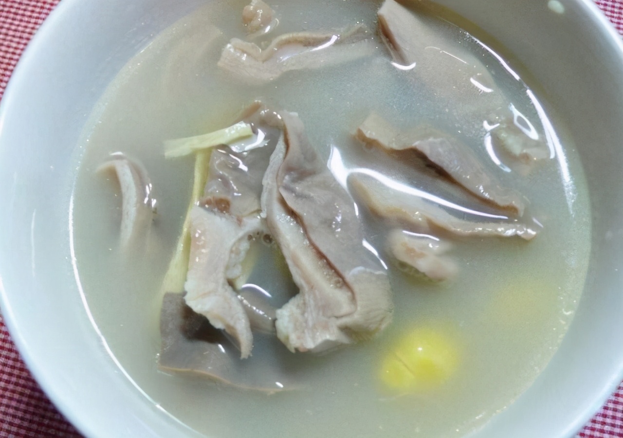 炖猪肚要不要放枸杞,炖猪肚放不放葱