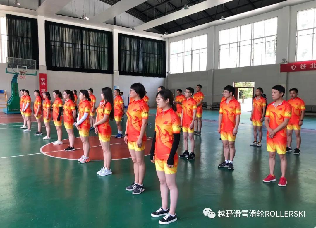 陕西滑雪单板教练,宁陕滑雪场学滑雪