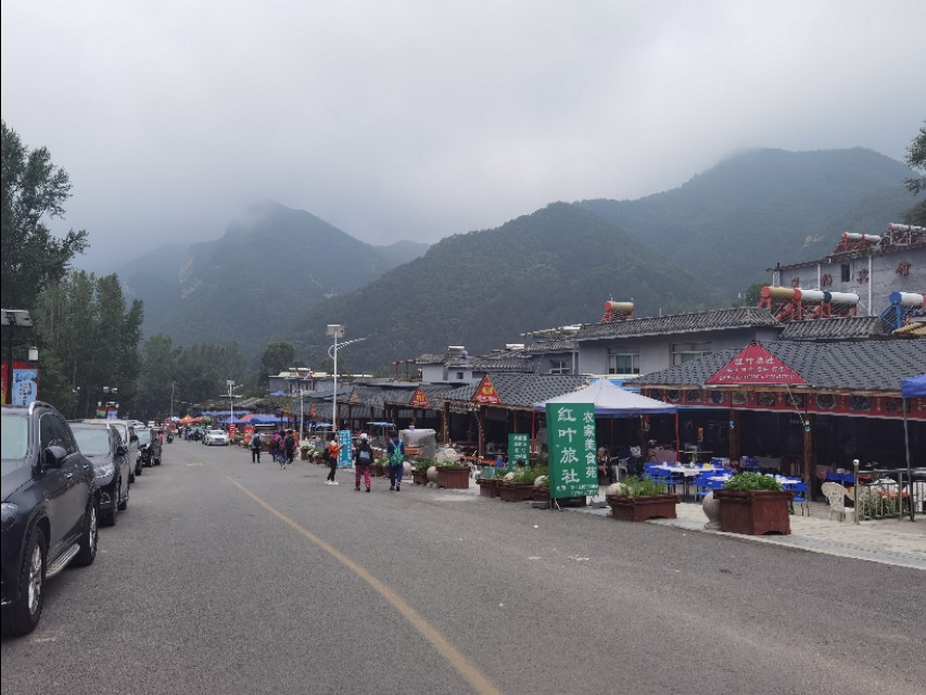 宿在驼梁，感受一种无忧的生活/郝贵云