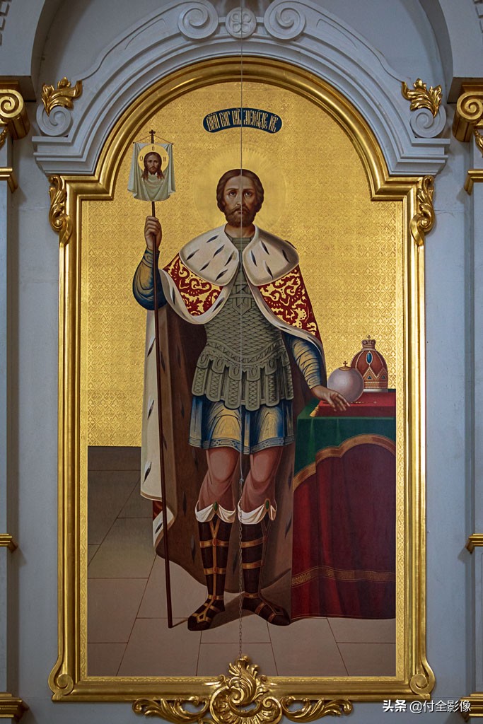 斯莫尔尼修道院主教,斯莫尔尼宫的宫殿