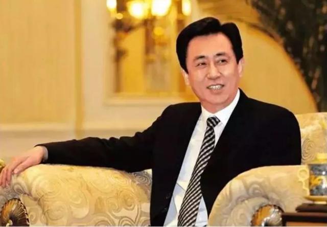 许家印捐500亿华中科技大学,许家印捐清华11个亿