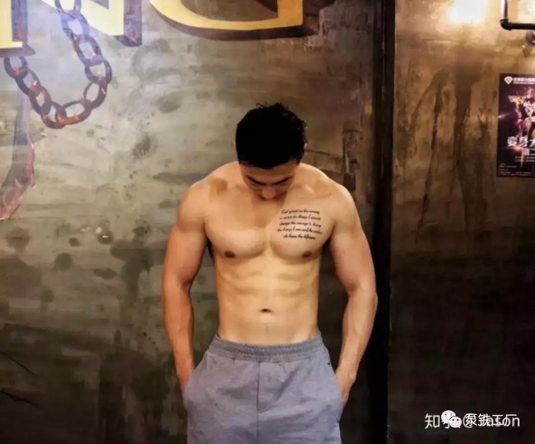 健身多久可以尝试力量举 (健身几年可以练力量举)