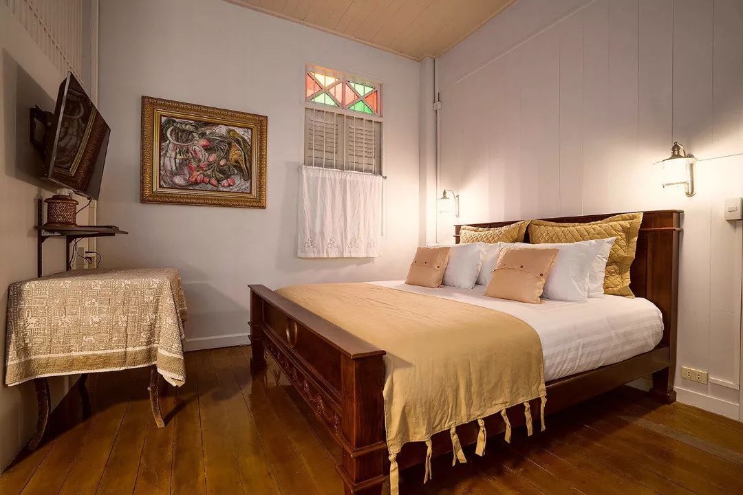 曼谷|瓷砖大佬做出的民宿，真是亮瞎眼