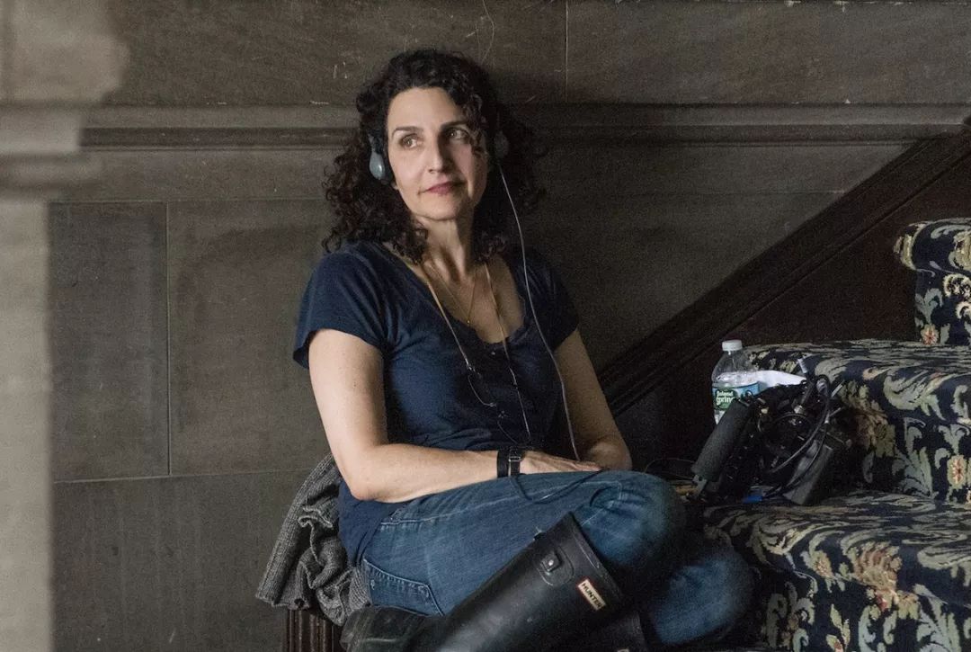 造人不靠*生活性**，夫妻俩竟然对生育上瘾