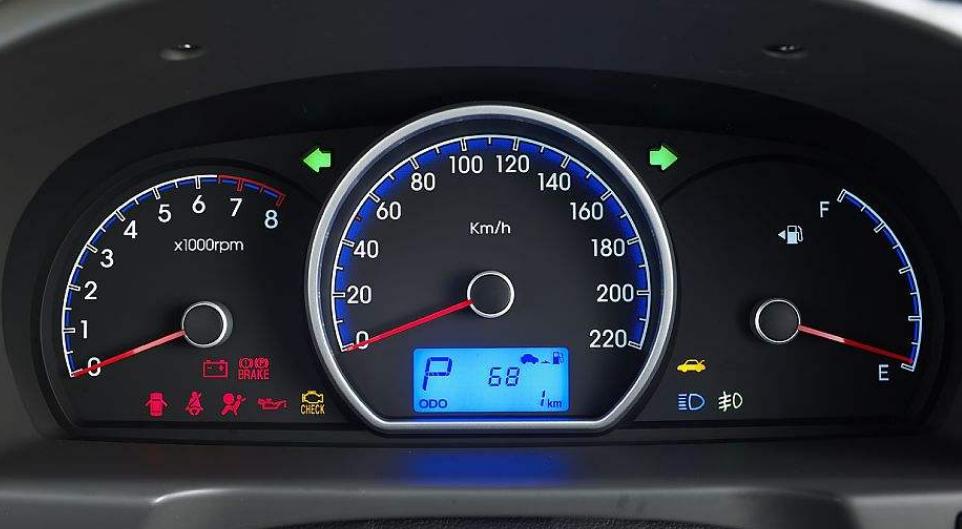 悦动2022款手动挡三大件及油耗,现代悦动皮实耐用省油