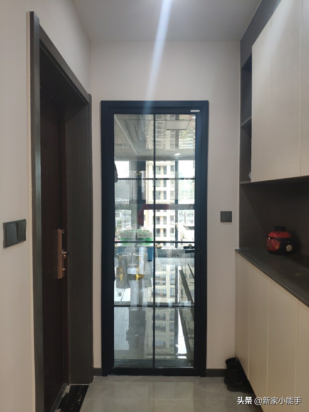 电梯门口走廊怎么做鞋柜,电梯口鞋柜奢华改造