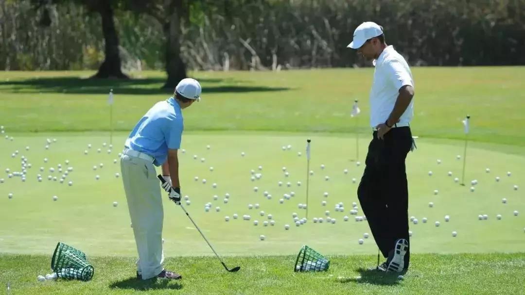 10分钟热身30分钟跑步,从头到脚的热身运动五分钟