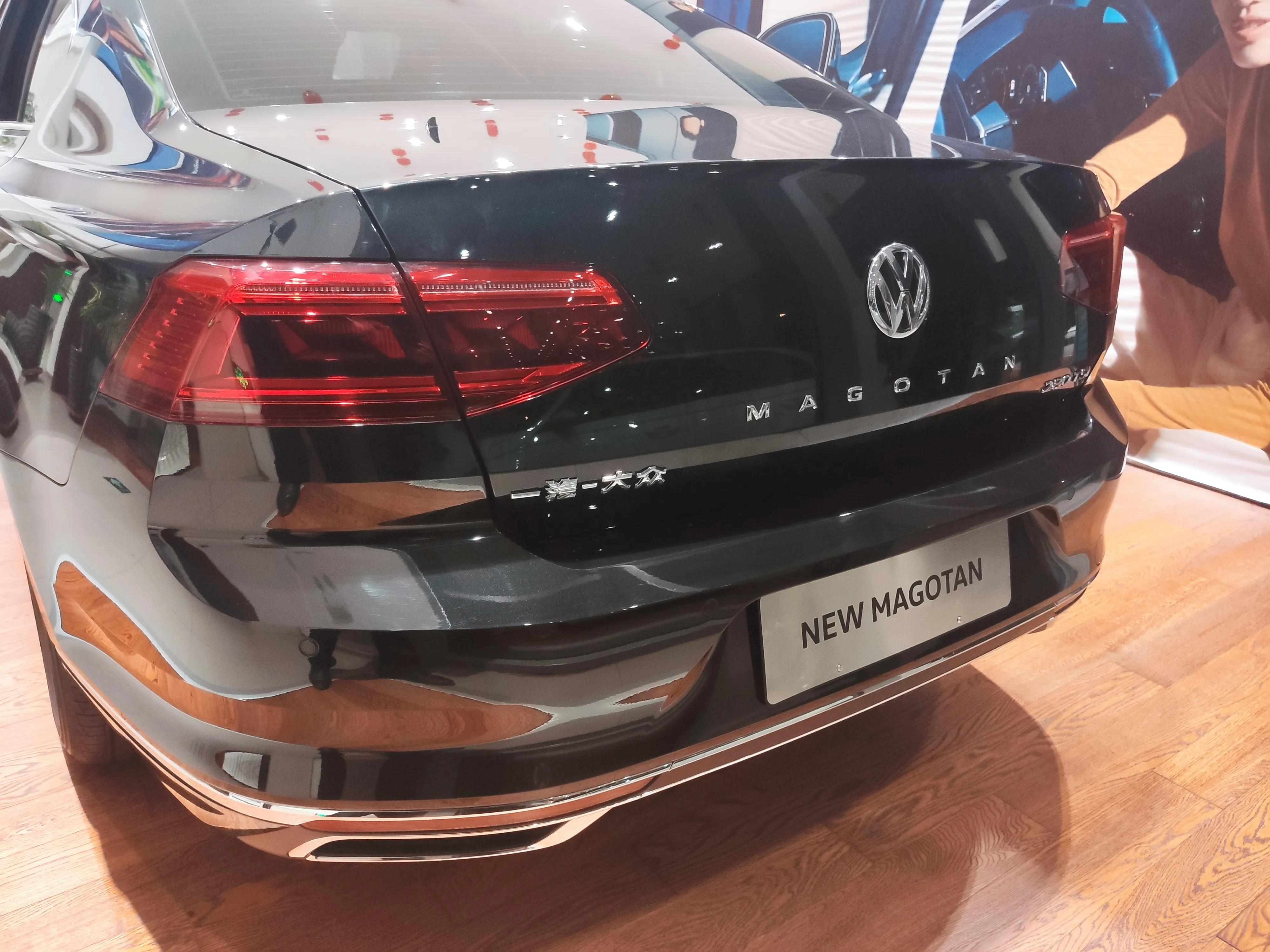 迈腾1.4t值得买吗南哥说车,帕萨特1.4t值得买吗