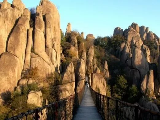 嵖岈山花果山水帘洞在哪,孙悟空的花果山水帘洞在哪个地方