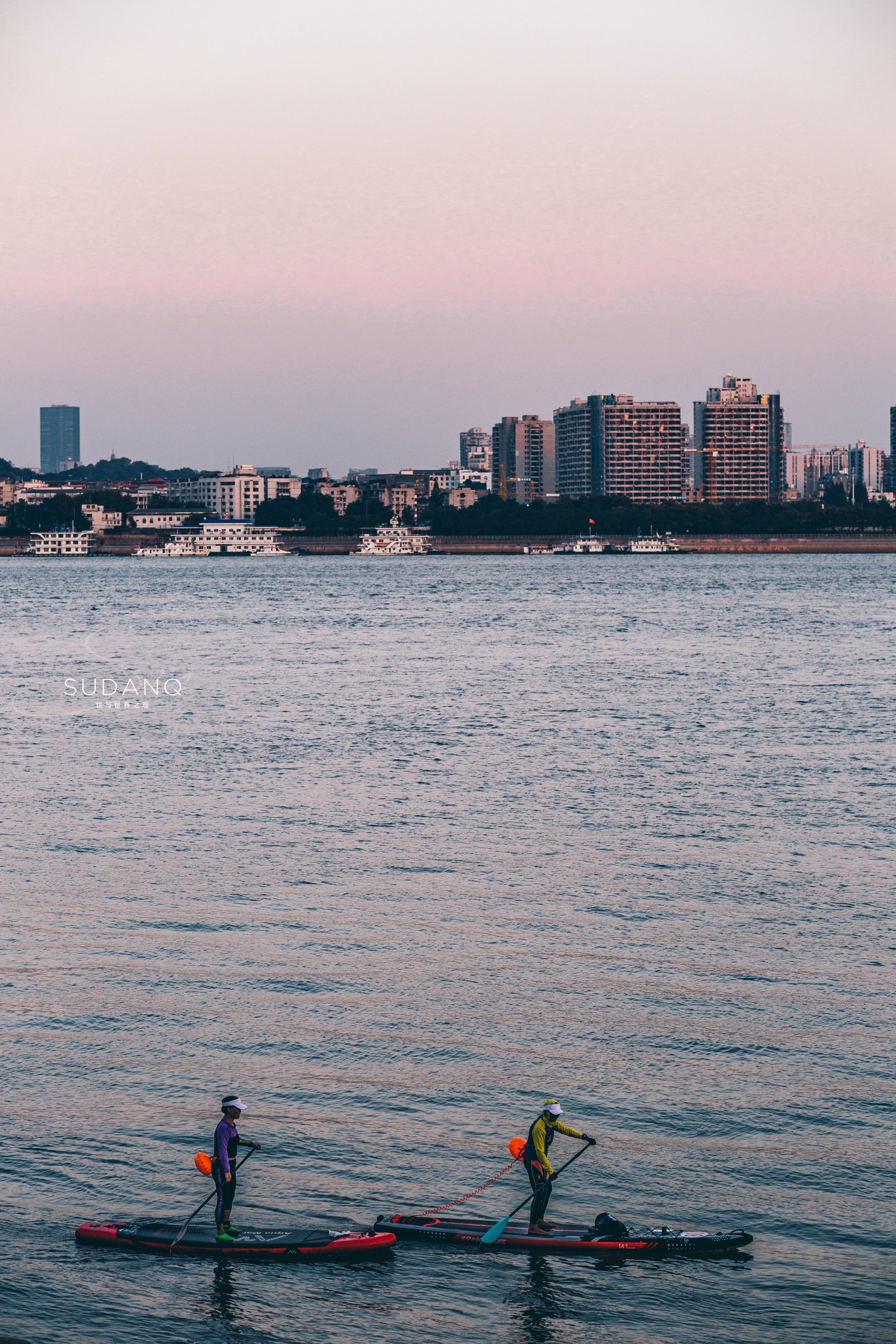 武汉太美了,汉江江滩景区