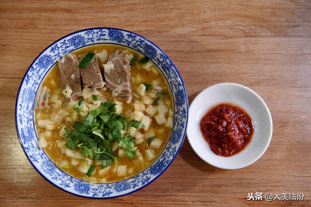 临汾迎春街泡馍,咥一碗泡馍太过瘾