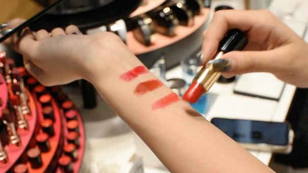 耐克阿迪全场低至全部特惠,阿迪耐克疯狂特卖一折起