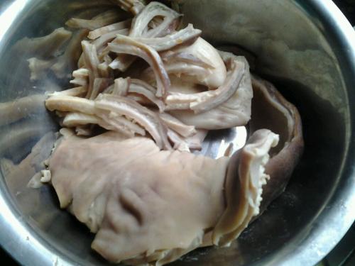 胃不好吃猪肚养胃吗,胃病吃猪肚炖什么养胃