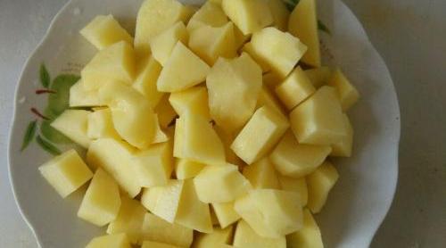 牛腩炖不烂放醋,牛腩炖不烂用醋