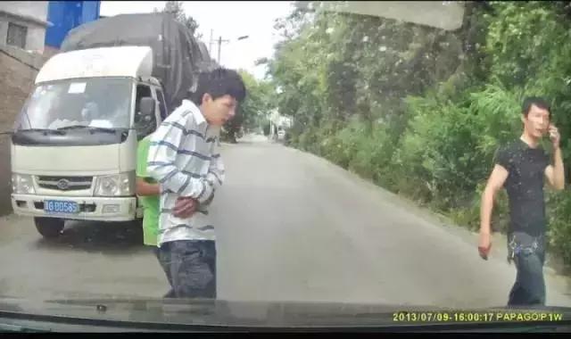 遇到碰瓷怎么机智处理,被碰瓷讹上了怎么办