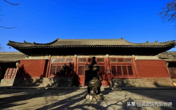 鲁迅东方美神老照片,鲁迅先生的倒坐观音像