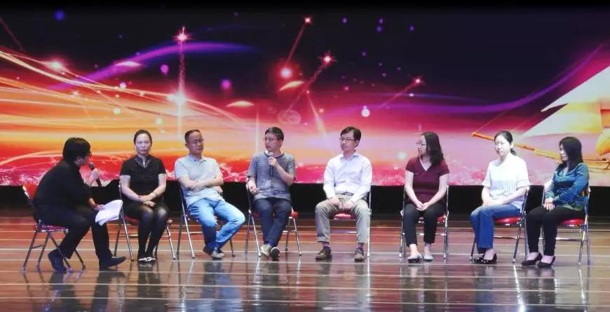 lily学英语出国,lily学英语出国旅游