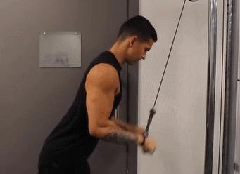 如何锻炼肱三头肌效果最好图解,肱三头肌千万别这样练