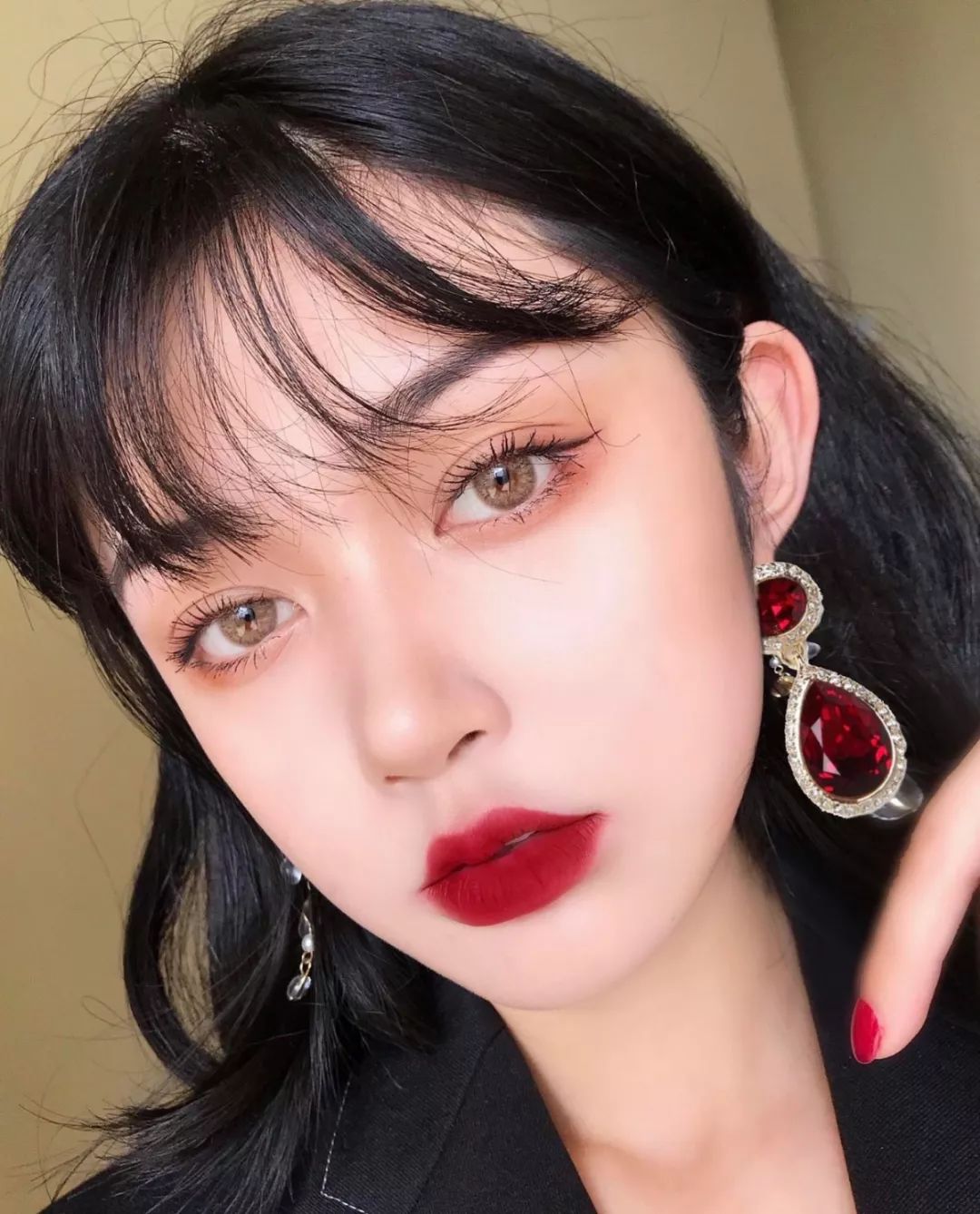 怎么选择美瞳比较自然,怎么才能正确选择适合自己的美瞳