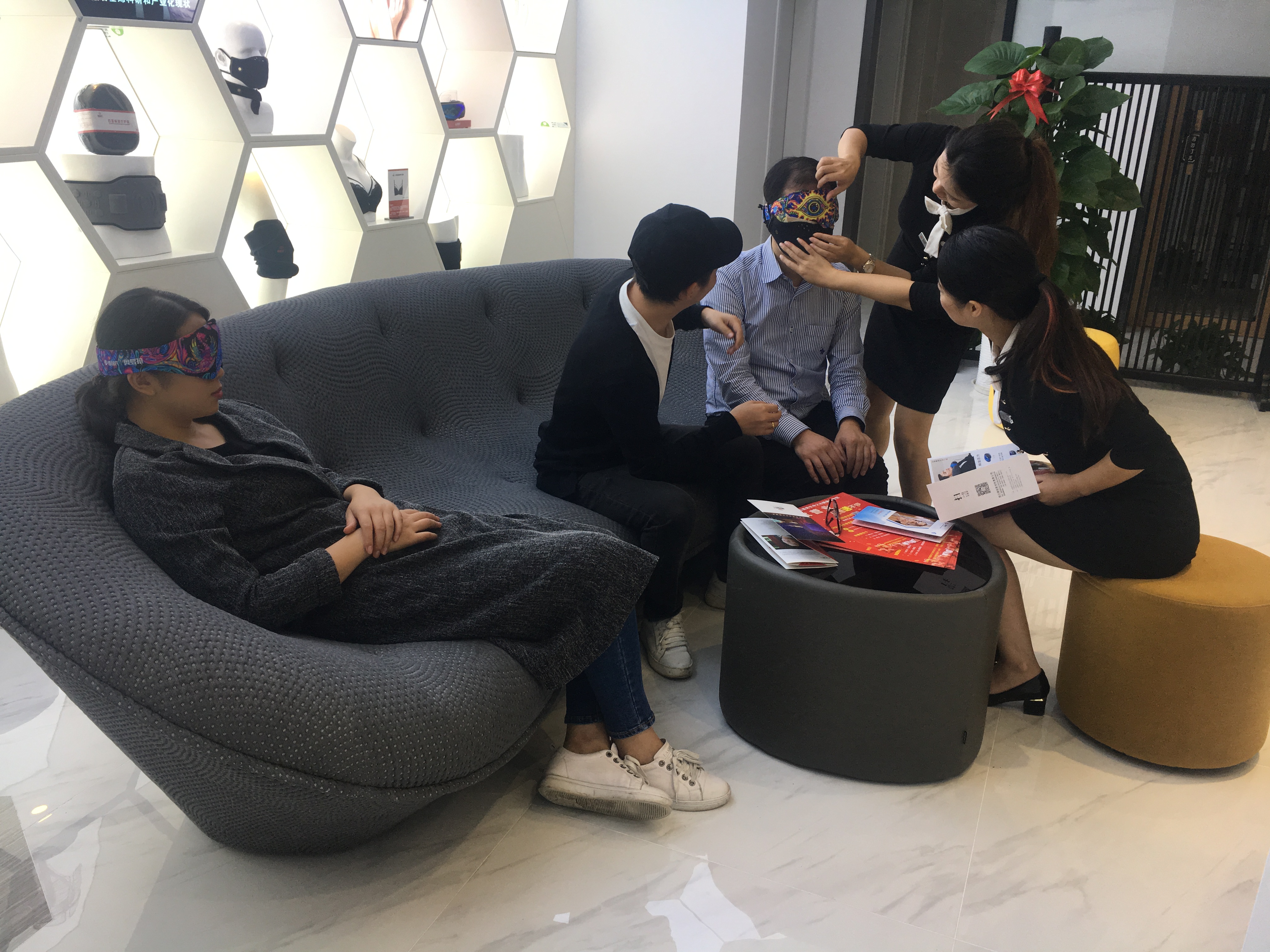 「喜庆新中国成立70周年」烯旺科技扛起中国石墨烯大旗