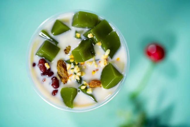 扎根大山，重庆小伙“一碗凉粉”卖出千万销售额，央视连续4年帮忙“打广告”！