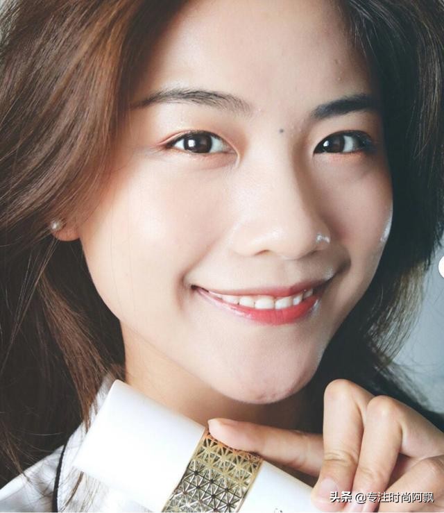 片仔癀雪肌无暇润白精华,片仔癀雪肌无瑕润白精华液的介绍