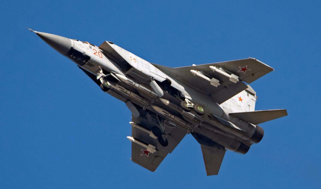 中美俄最快的飞机分别是多少马赫,中美民航飞机时速多少