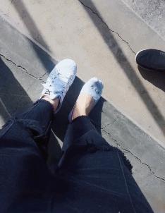 给你10块，帮我开下来我给你100块，告诉我怎么开上去的