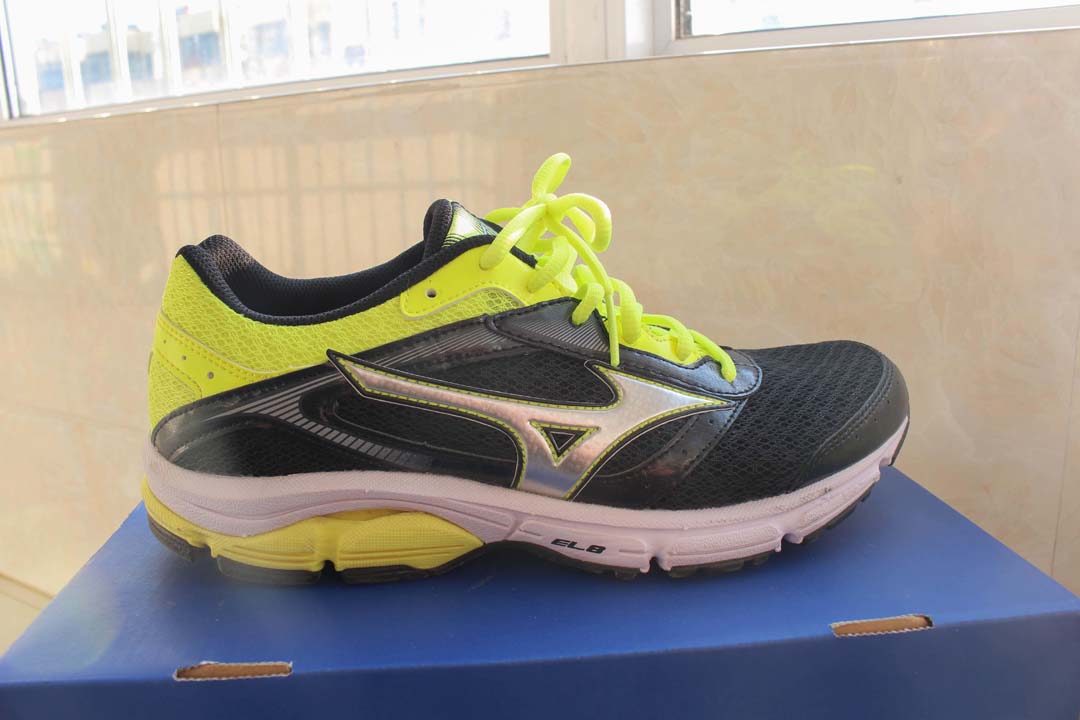 跑鞋入门推荐400元左右耐穿,适合跑步新手入手的跑鞋经济实惠