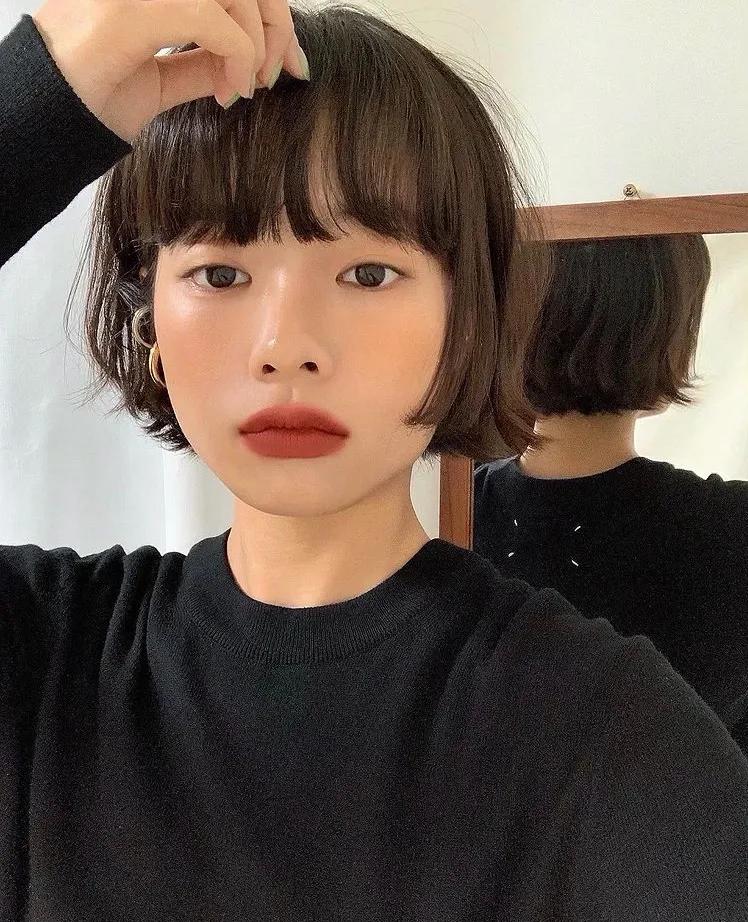 超简单中短发拽姐造型,短发拽姐发型推荐