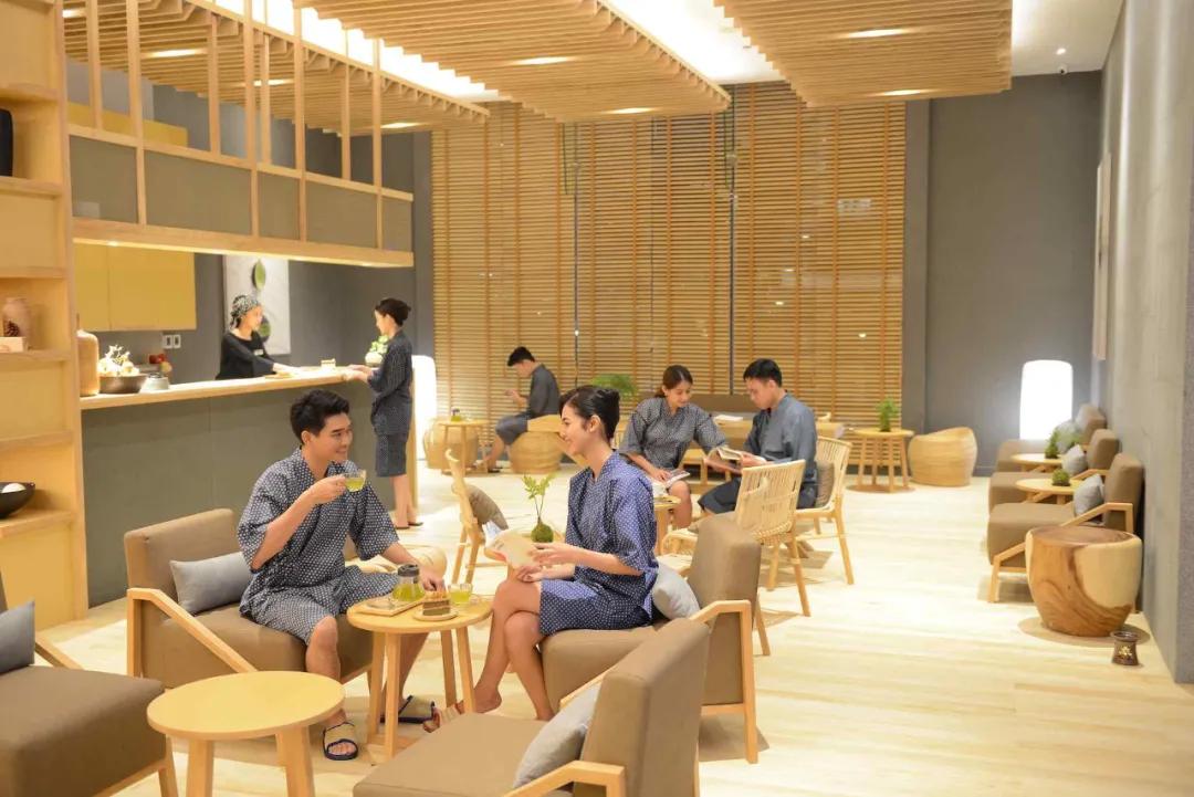 疫情结束了就去全世界旅游,现在疫情去哪旅行呢