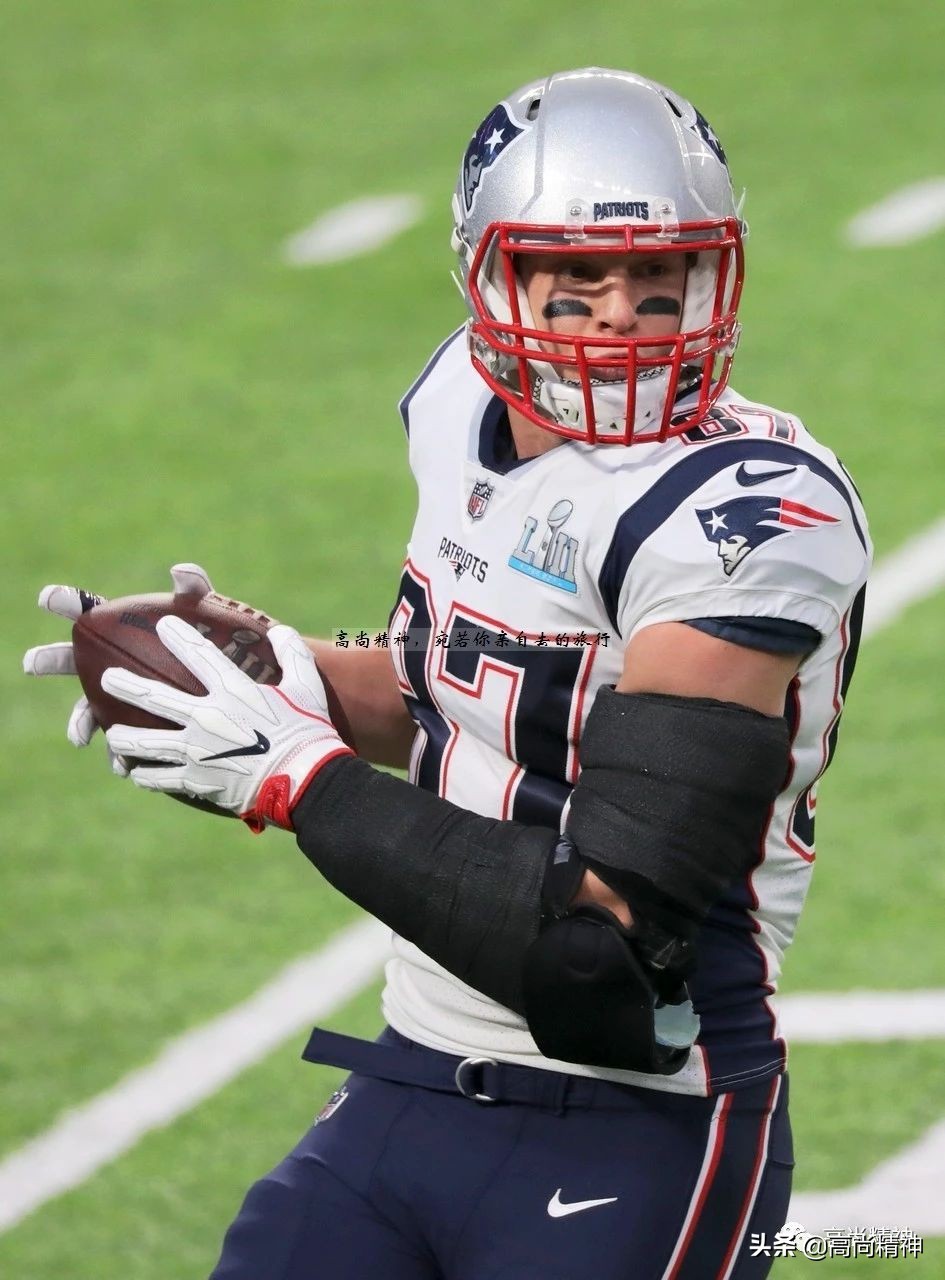 格隆退役,第五十一届超级碗大格隆