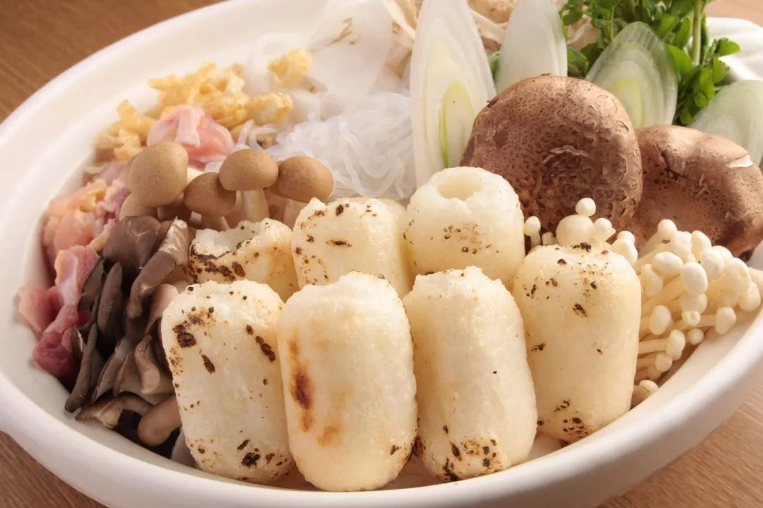 她是日本平安时代第一美人，家乡的火车和大米都以她的名字命名