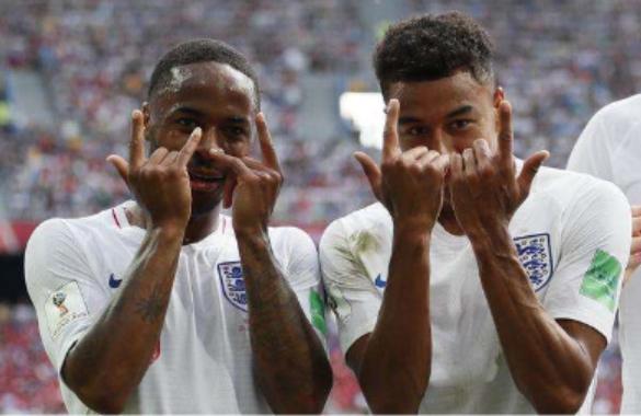 足坛庆祝动作比球技还要秀的5位球星，简直“不务正业”